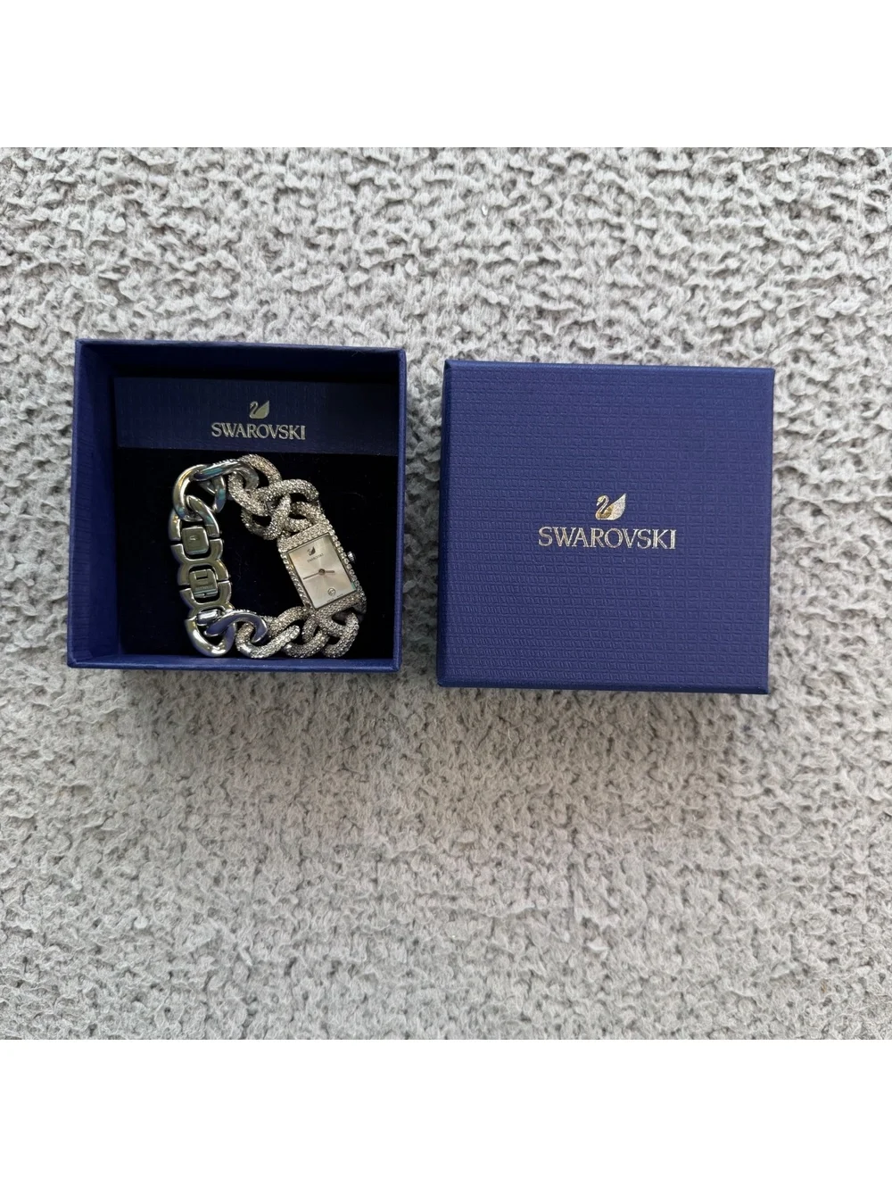 Swarovski Swiss Made Crystal Link Bracelet Watch Silver Tone Stainless Steel Box